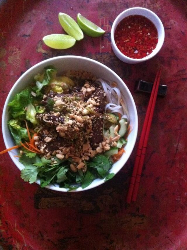 Vietnam-style nudelsalat