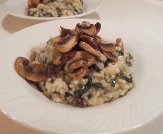 Risotto med champignon og spinat