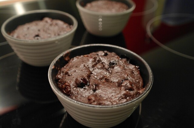 Brownie muffin med blåbær – uden mel og sukker