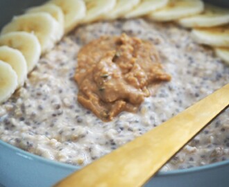 Overnight oats med peanutbutter og banan