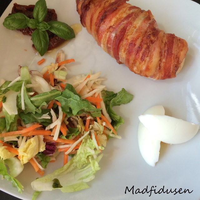 Stuffed creamcheese chicken – med friske krydderurter og smag!