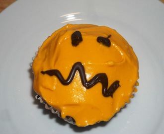 Halloween Cupcakes med Chokolade og Appelsin