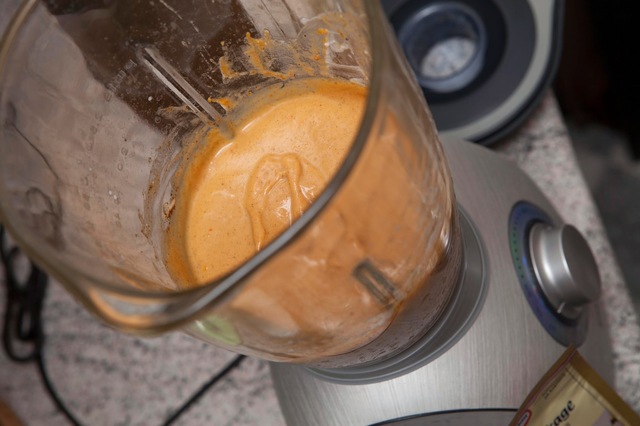 Pumpkin Pie Smoothie - SAY WHAAAAT ?!