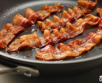 Er bacon lige så farligt som rygning?