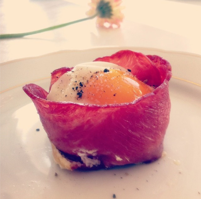 Opskrift: Morgen-muffins med æg og bacon
