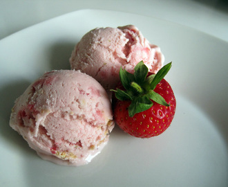 strawberry cheesecake ice cream