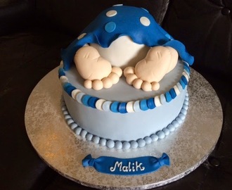 Babyrumpe dåbs-/1 års kage (Baby rump) i blå nuancer