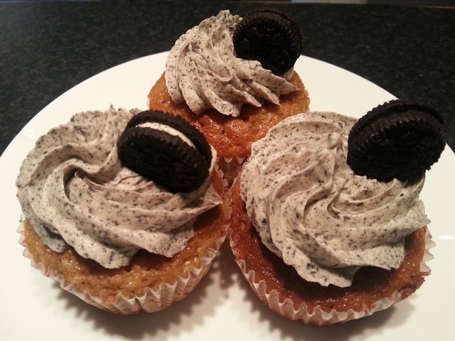 Oreo cupcakes med Oreo frosting