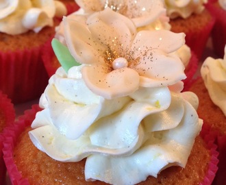 Vanille cupcakes med citron-marengs-frosting