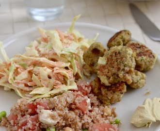 falafel, bulgursalat og coleslaw