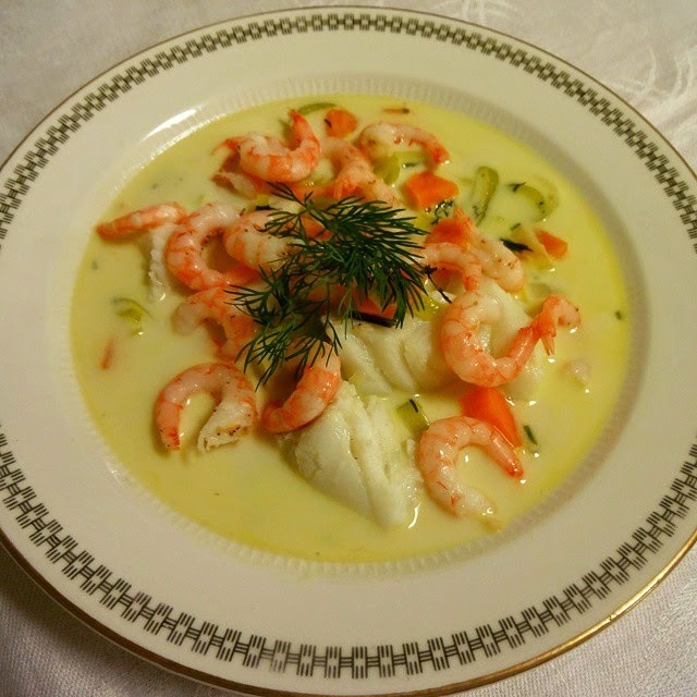 Skrei & rekesuppe ! En av nordens beste fiskesupper  ♥