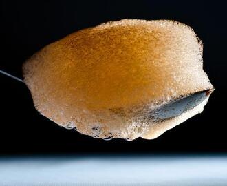 Gulerods skum med mandarin granité (sojalecithin)