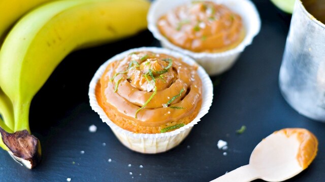 Banancupcakes med karameltopping