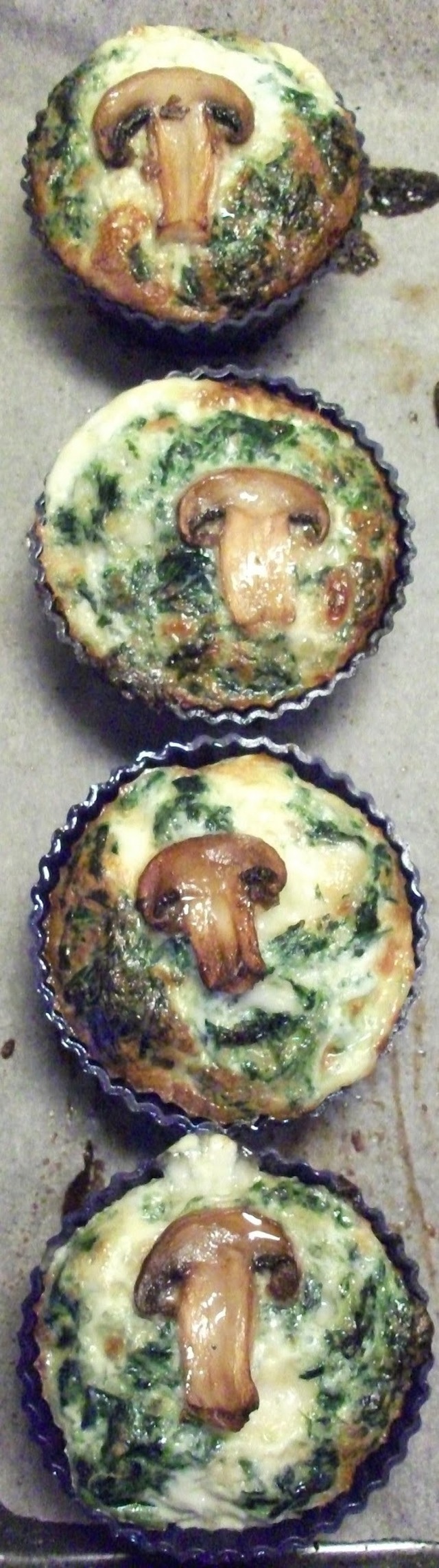 Asparges- eller svampetærter med spinat