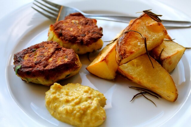 Sprøde Fiskedeller med nem hjemmelavet Remoulade og Chunky Ovnfritter