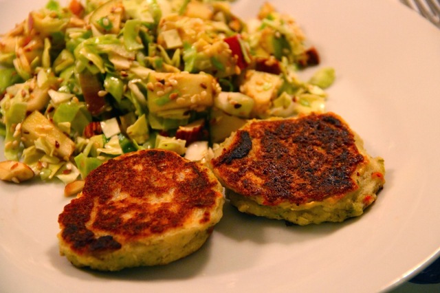 Spicy Fishcakes With Cabbage & Apple Salad