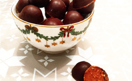 Fyldte chokolader med nougat/mandelknas