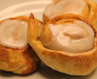 Kanelbrød med brun farin og glasur