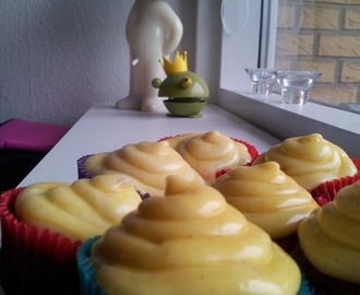 FØDSELSDAG.. - Gulerods Cupcakes med Cream Cheese Frosting