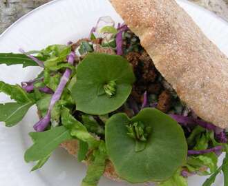 Pitabrød med kyllingshawarma og salat