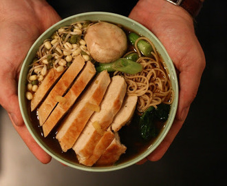 RAMEN (JAPANSK NUDELSUPPE)