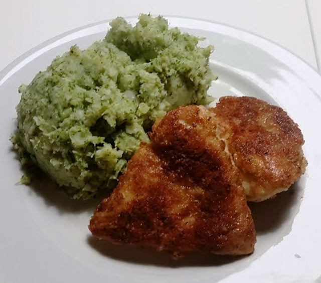 Parmesan-paneret Kylling med Broccolimos