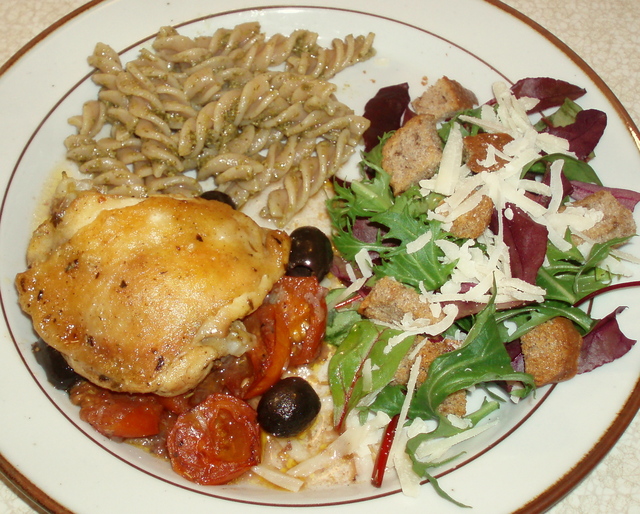 Italiensk kylling med oliven, tomater og rosmarin