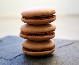 Chokolade macarons fra Amo