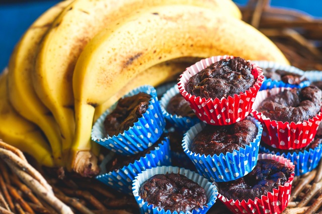 Chokolade banan muffins uden mel, smør, sukker og æg