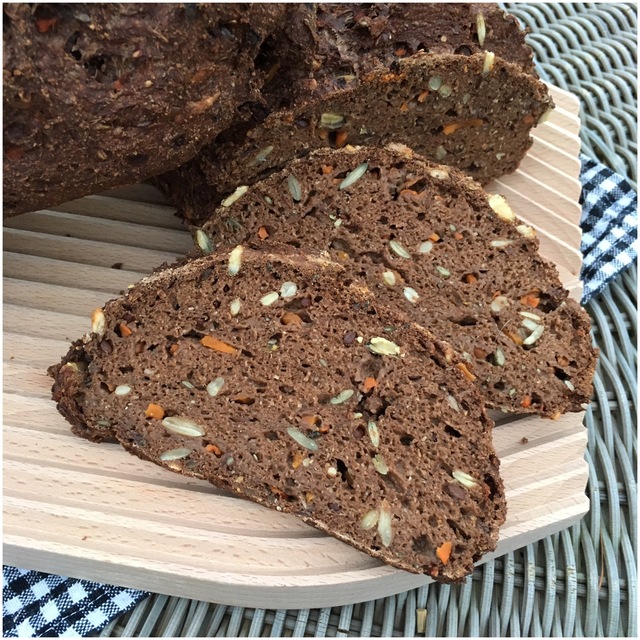 Rustikt og groft glutenfrit brød