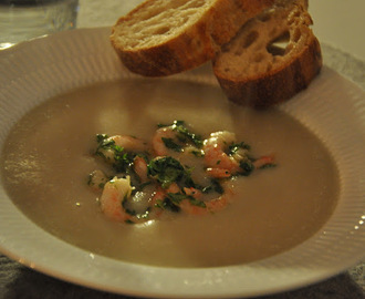 BLOMKÅLSSUPPE MED REJER