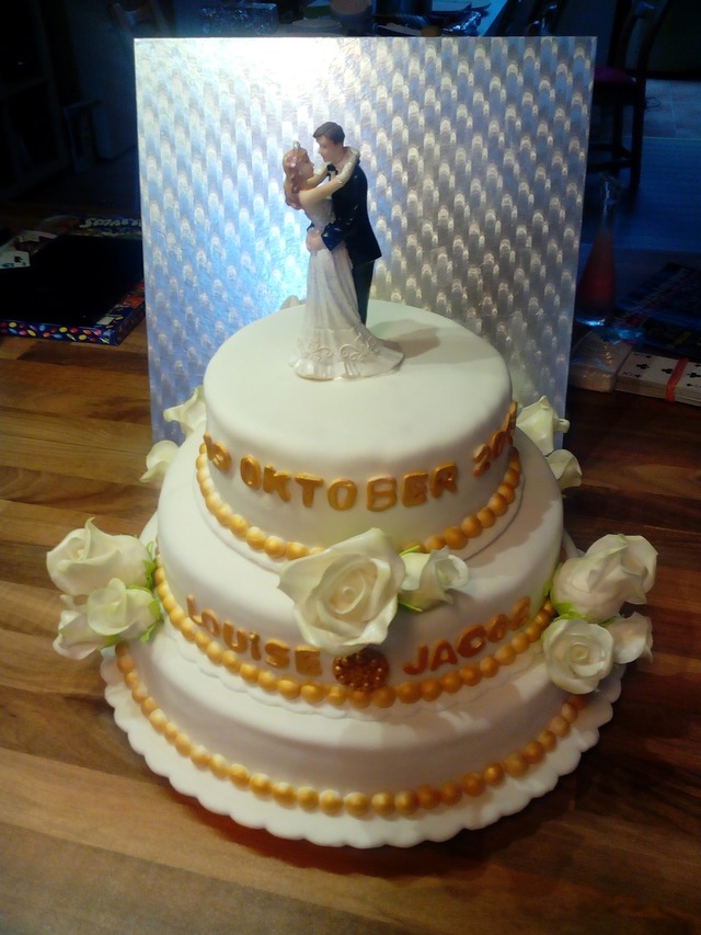 Bryllupskage/wedding cake til Louise og Jacob