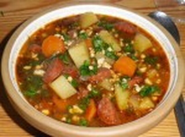 Chorizo-kartoffel suppe