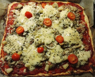 Gluteeniton vhh-pizzapohja ja itsetehty tomaattikastike