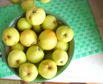 Terveellinen omenapiirakka