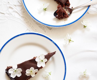 Maailman paras suklaakakku & 20-vuotiaan uudet, gluteenittomat tuulet