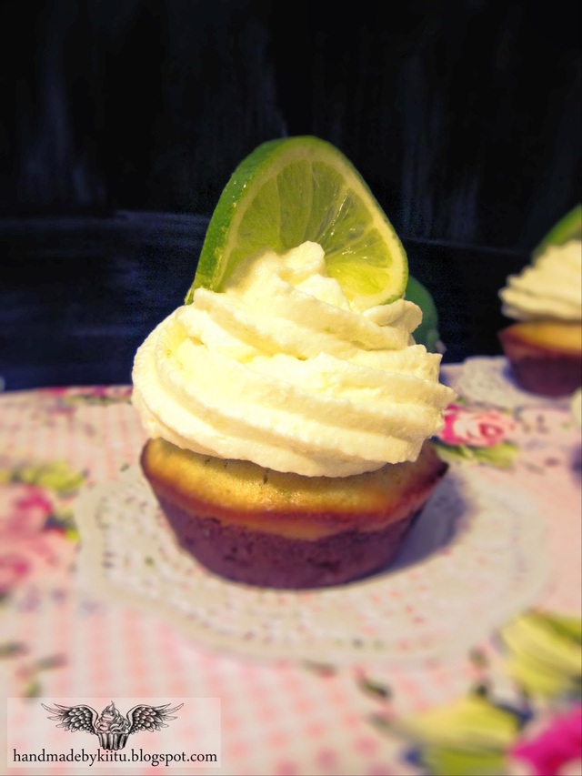 Chocolatey lime/coconut cupcakes - Suklaiset lime/kookoskuppikakut