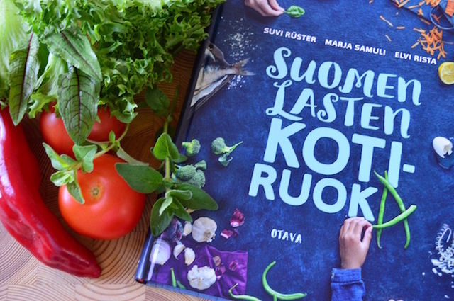 Apukokit tekivät ruokaa Suomen lasten kotiruoka -kirjasta