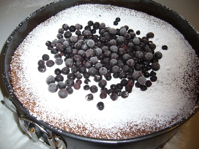 Mustikka-suklaakakku