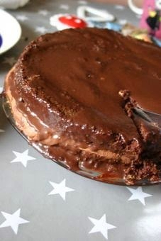 Suklaakakku (gluteeniton ja laktoositon)