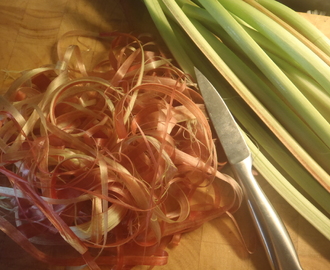 Raparperi-inkiväärimarmeladi/Rhubarb ginger marmalade