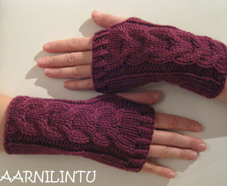 Kädet lämpimiksi - Knitted halv gloves