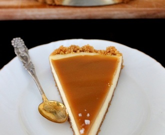 Salted caramel cheesecake pie