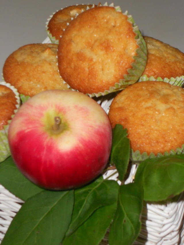 Sitruuna-omenamuffinsit