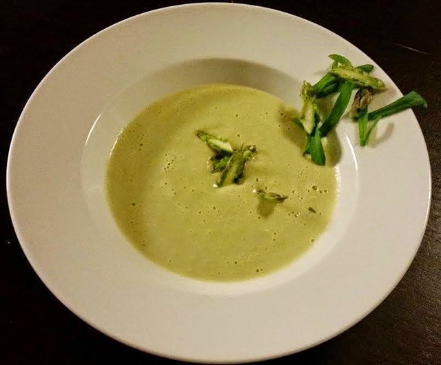Hieno parsakeitto, Asparagus soup