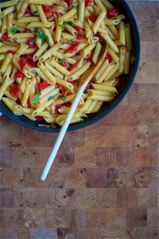 Täydellinen tomaattikastike (pastalle)