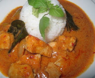 Thaimaalainen kanacurry