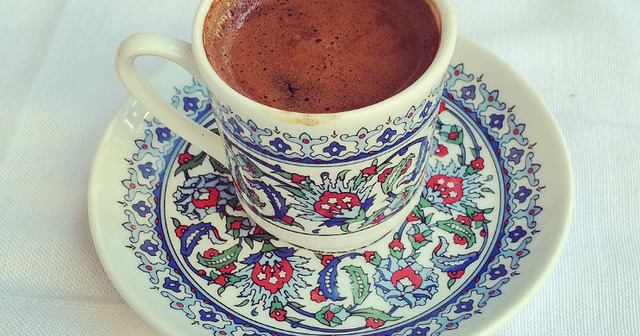 Kesäkuun juoma: Turkkilainen kahvi ja ennustus