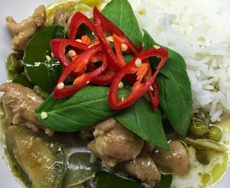 KAENG KHIAW-WAAN KAI, vihreä curry kanalla