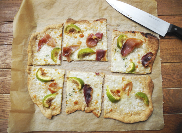 Fig Pizza / Pizza sa smokvama / Rapea pizza viikunalla